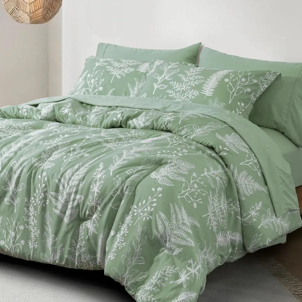 7 Pieces California King Bed in A Bag, Ultra Soft Comforter Set & Sheet Set, Reversible.